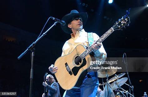 George Strait Concert Atlanta Photos and Premium High Res Pictures - Getty Images