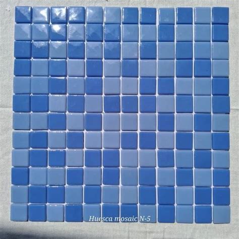 Waterjet Mosaics Blue Glass Mosaic Tile At Rs 50 Sq Ft In Khurja Id