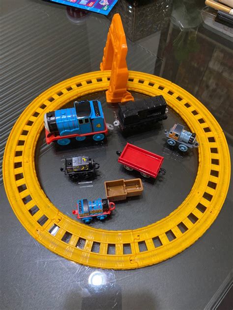 Thomas & Friends train set, Hobbies & Toys, Toys & Games on Carousell