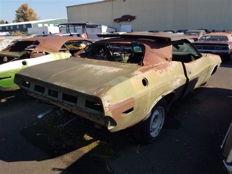 1970 Dodge Challenger R T Vanishing Point Tribute Kowalski Graveyard