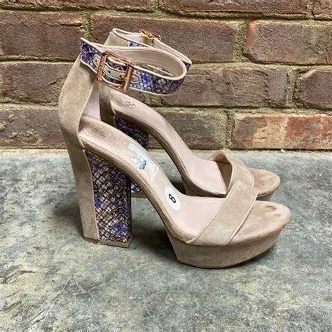 Vince Camuto Nedra Snakeskin Nude Suede Platform Heel Gem