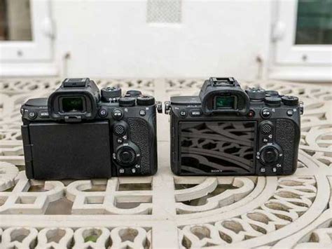 Sony A R V Vs A R Iv Head To Head Comparison Photography Blog