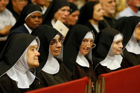 Report Puts Canadas Vocations To Religious Life In Focus