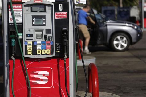 7-Eleven owner buys Marathon’s Speedway gas stations for $21 billion