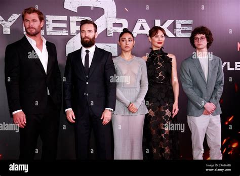 Chris Hemsworth Sam Hargrave Golshifteh Farahani And Olga Kurylenko