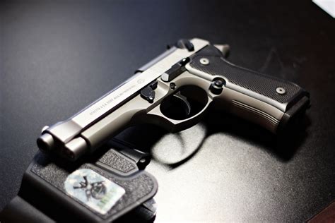 Beretta 92fs Full Hd Wallpaper And Background Image 3000x2000 Id386354