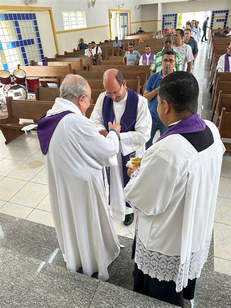 Dom Alo Sio Vitral Bispo Em Rito Conduz Celebra O Penitencial Do