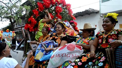 Regadas tradición en Juchitán que enaltece a Oaxaca Leche con tuna