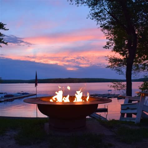 Lake Wallenpaupack | Lodging, Camping, Activities & Dining