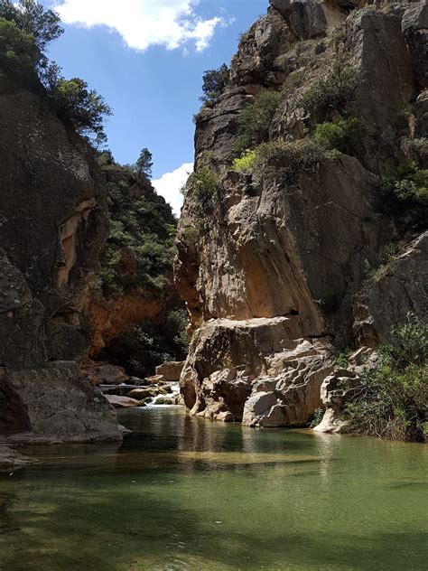 Ruta Del Agua De Chelva Monumentos Cascadas Y Una Piscina Natural