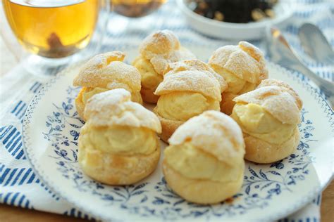 Durian Puffs Bakeshop Singapore Whisk Fold