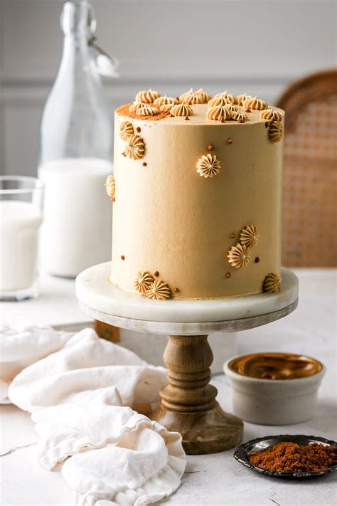 Lotus Biscoff Cake Baran Bakery