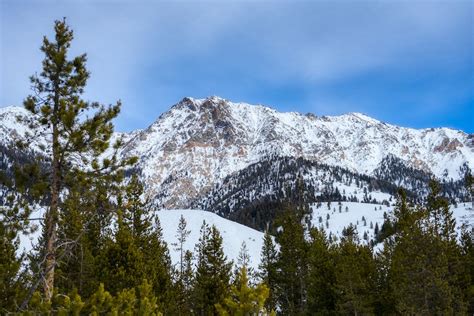 Snow Covered Mountain Under Blue Sky during Daytime · Free Stock Photo