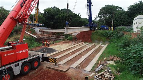 Nova Ponte da Rua Rafael Sampaio recebe instalação de vigas Agência