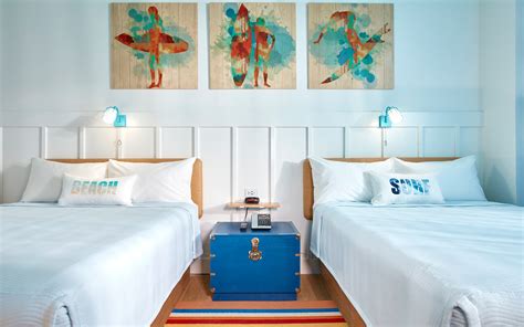 First Look Inside the Rooms at Universal’s New Endless Summer Resort ...