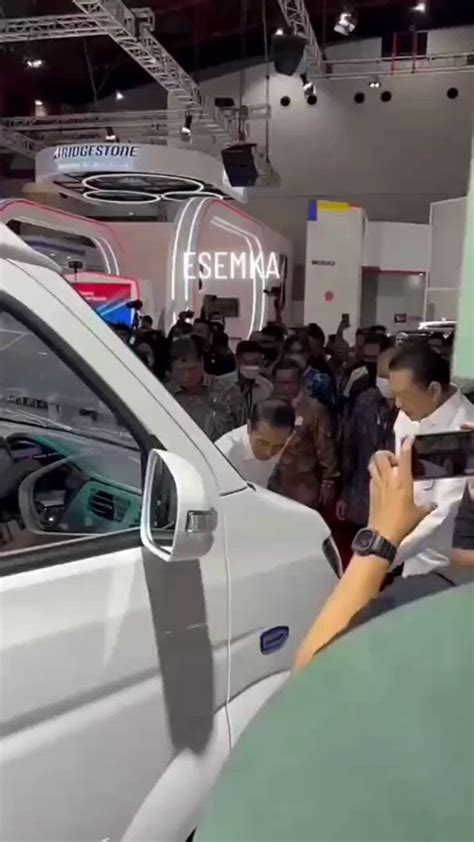 Teks Seadanya On Twitter Mobil Esemka Yang Dipamerkan Di Indonesia