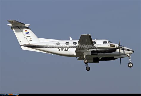 Beechcraft King Air Large Preview Airteamimages