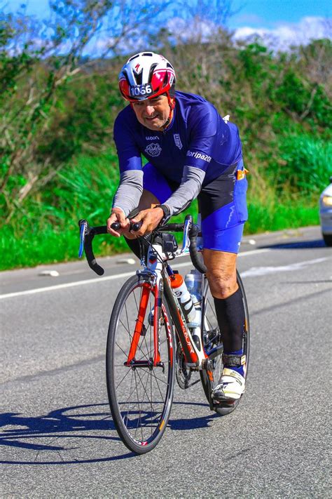 Aos 66 Anos Triatleta Paraense Disputa Torneio Em Portugal Por Vaga No