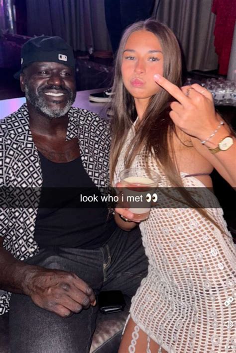 shaq responds  rumors hes dating onlyfans model sophie rain