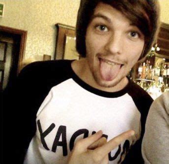 Pin By M Kav On Loud Places Louis Louis Tomlinson Louis Tomilson