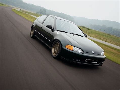 EG Honda Civic Hatchback - The Green Machine - Honda Tuning Magazine