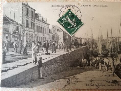 Les Sables D Olonne La Cale De La Poissonnerie Carte Postale