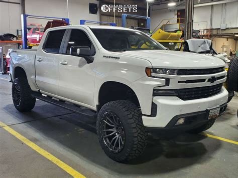 2020 Chevrolet Silverado 1500 With 22x12 44 Fuel Rebel 6 And 35125r22 Nitto Ridge Grappler