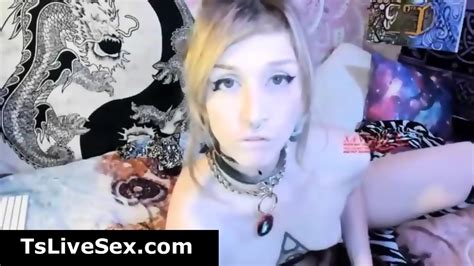 Hot Tranny Play Both Ass And Dick