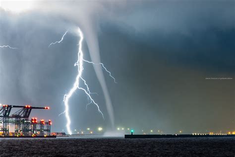 Photographier orage et éclair : l'interview Yannick Devesvre – Dapacari