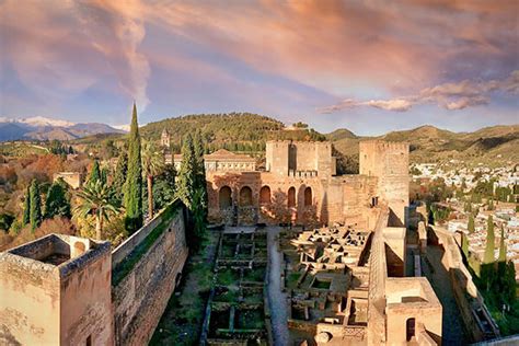 The Alhambra & its 1️⃣5️⃣ Main structures 🏰 | GuideTourism