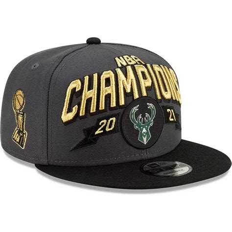 Boné plano cinza e preto snapback 9FIFTY Champions da Milwaukee Bucks