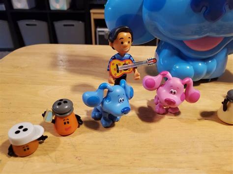 Blue's Clues Action Figures Lot1 W/ Case LOOSE/USED - Etsy