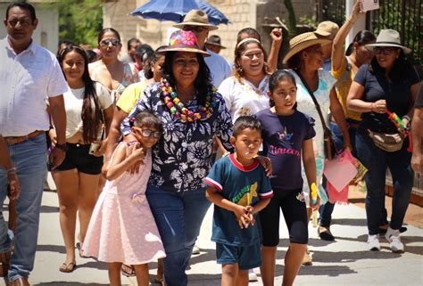 Inaugura Abelina L Pez Rodr Guez Calles En El Pedregoso Y Pie De La