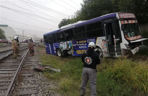 Reportan 5 Muertos Y 22 Heridos Tras Varios Accidentes En Nuevo León