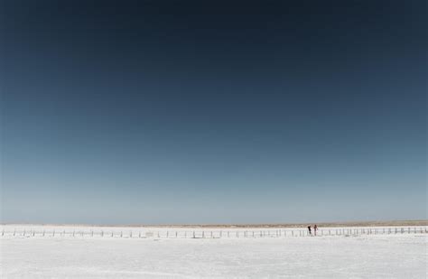 Premium Photo Love Story In The Desert