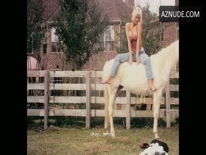 Anna Nicole Smith You Don T Know Me Nude Scenes Aznude