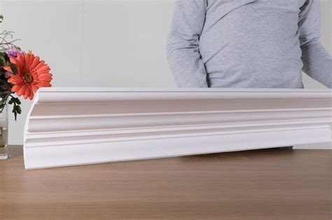 Pc M Medium Ogee And Frieze Cornices Centre