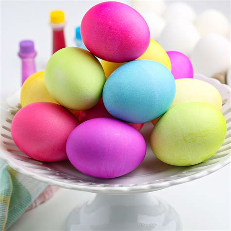 How To Dye Easter Eggs With Food Coloring Food Folks And Fun