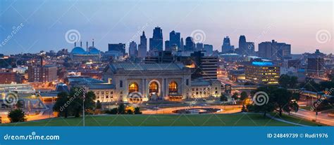 Kansas City Skyline Panorama. Stock Image - Image of park, night: 24849739