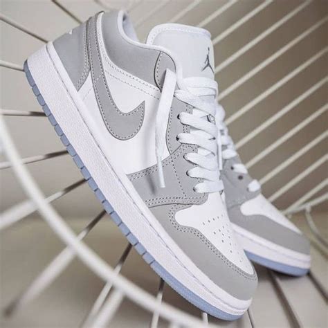 Tenis Air Jordan Low Niike Cano Baixo Cinza Branco Laranja Unissex