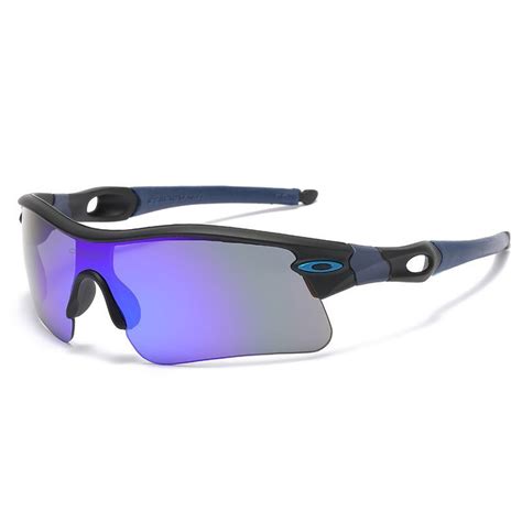 Очки солнцезащитные Oakley - купить с доставкой по выгодным ценам в ...