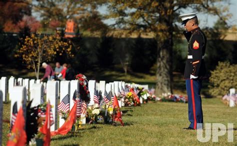 Photo: VP Biden spends Veterans Day at Arlington National Cemetery ...