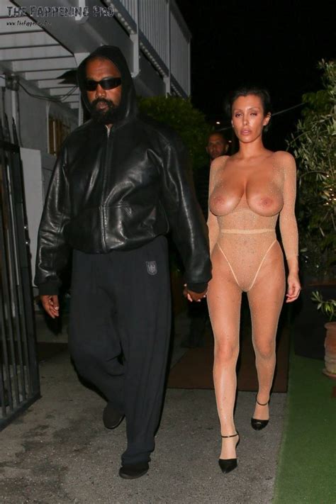 Bianca Chensori Nude On The Street In Santa Monica 22 Photos The Fappening