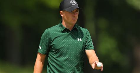 Jordan Spieth Hints Wrist Surgery To Come In Offseason Pga Tour