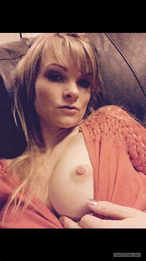 My Small Tits Selfie Topless Mary From United States Tit Flash ID