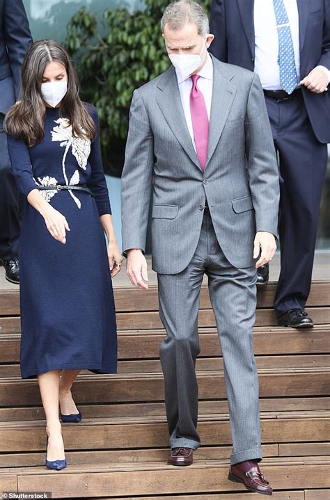 Foto del Rey Felipe VI de España y la Reina Leticia asistiendo a la