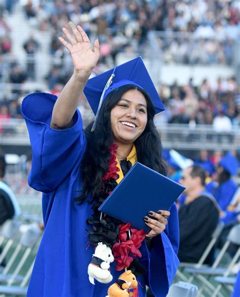 Valencia High Graduation 2023: Our best photos of the ceremony – Orange ...