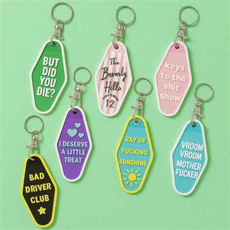 motel style funny novelty keyrings   happy