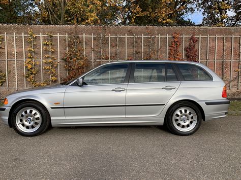 BMW 325i Touring E46 Betaalbaar BMW Touring Rijden