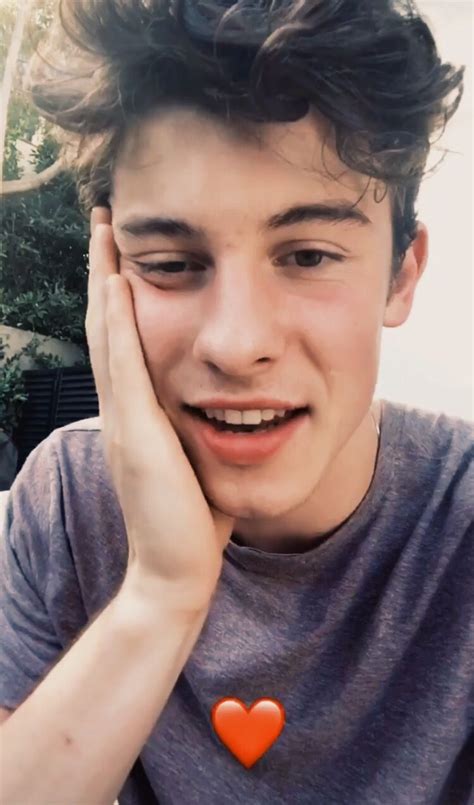 Hes So Sweet Look At That Face😊 Shawn Mendes Imagines Shawn Mendes